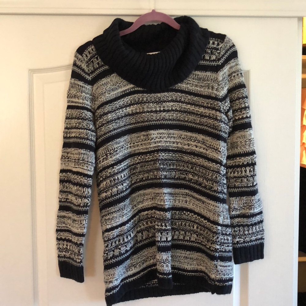 Maternity sweater